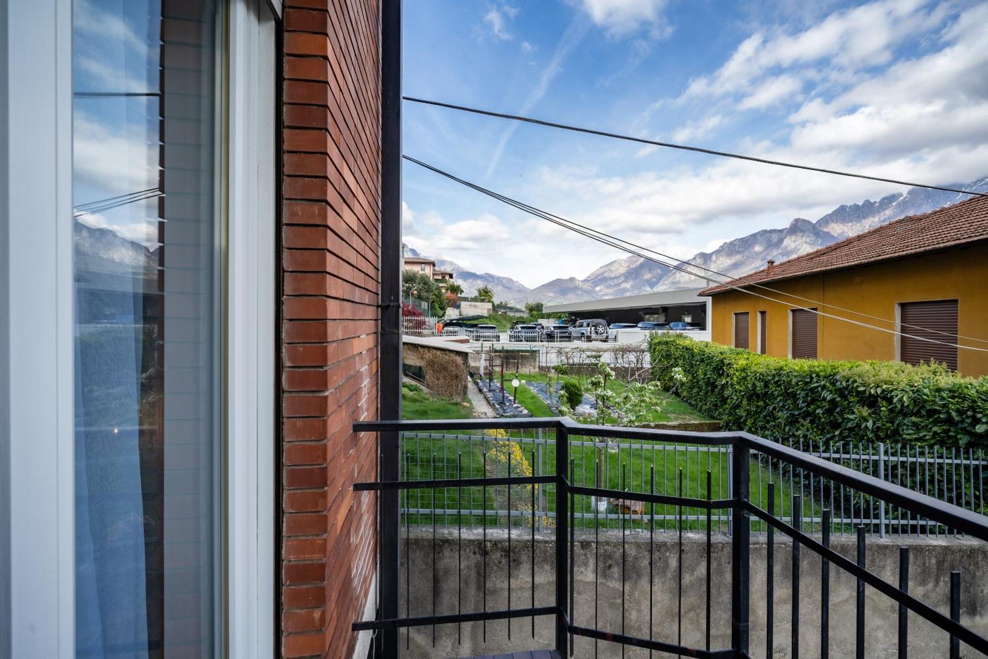 Casa Al Lario Pescate Exterior foto